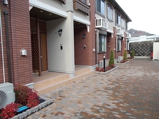 13/20 エントランス