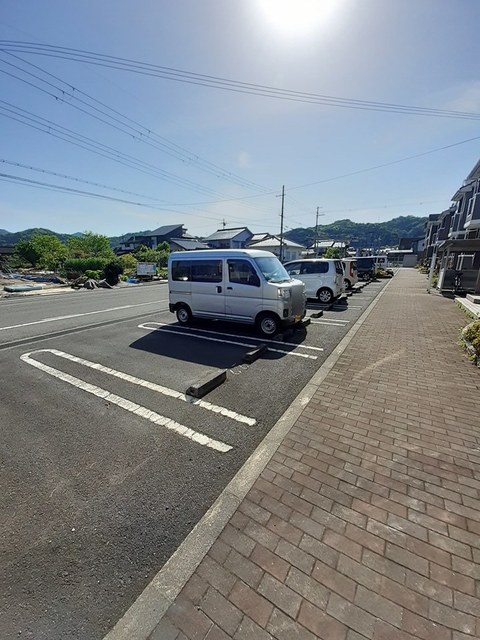 14/20 駐車場