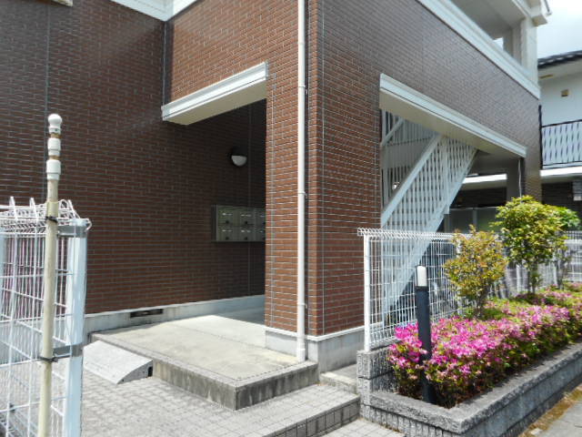 15/22 エントランス