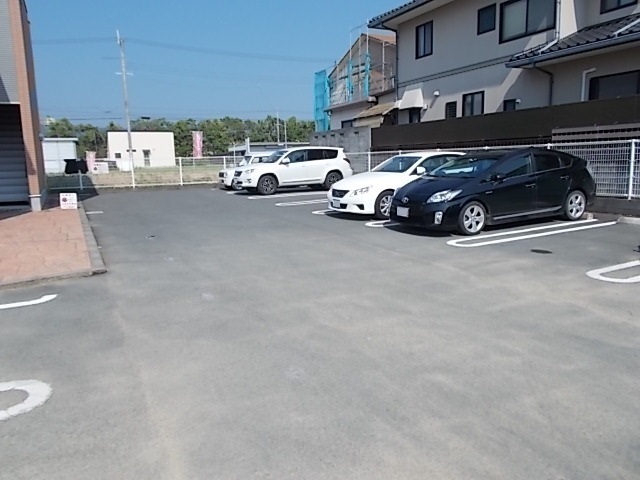 14/20 駐車場