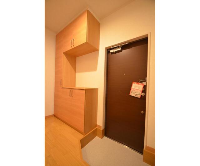 16/29 玄関