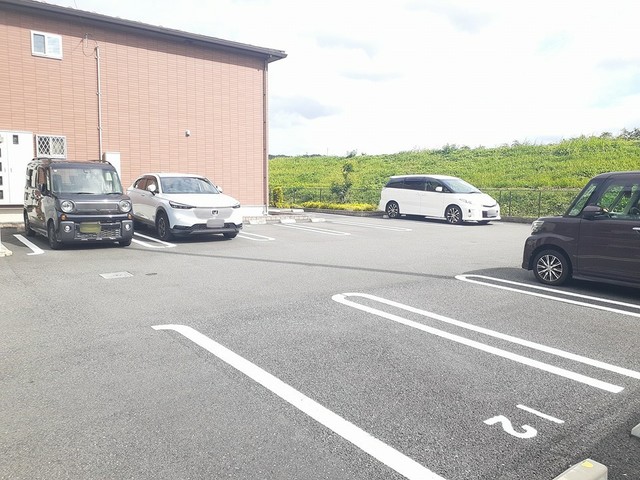 14/20 駐車場