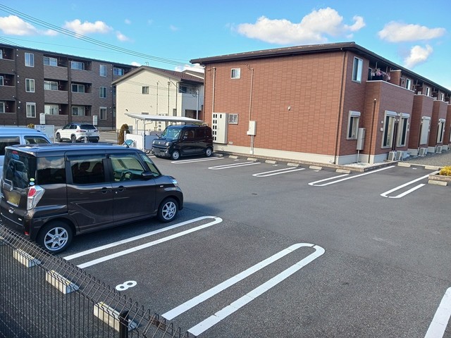 14/20 駐車場