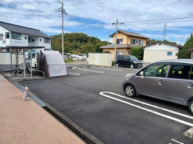 2/8 駐車場