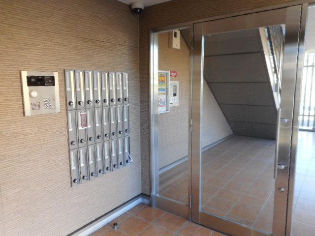 14/20 エントランス