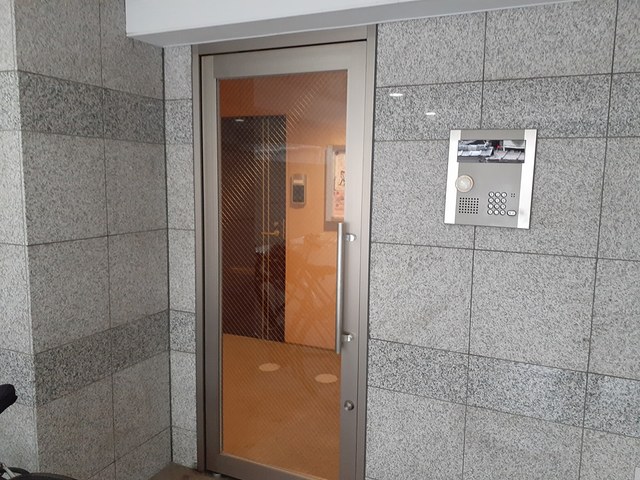 17/23 エントランス