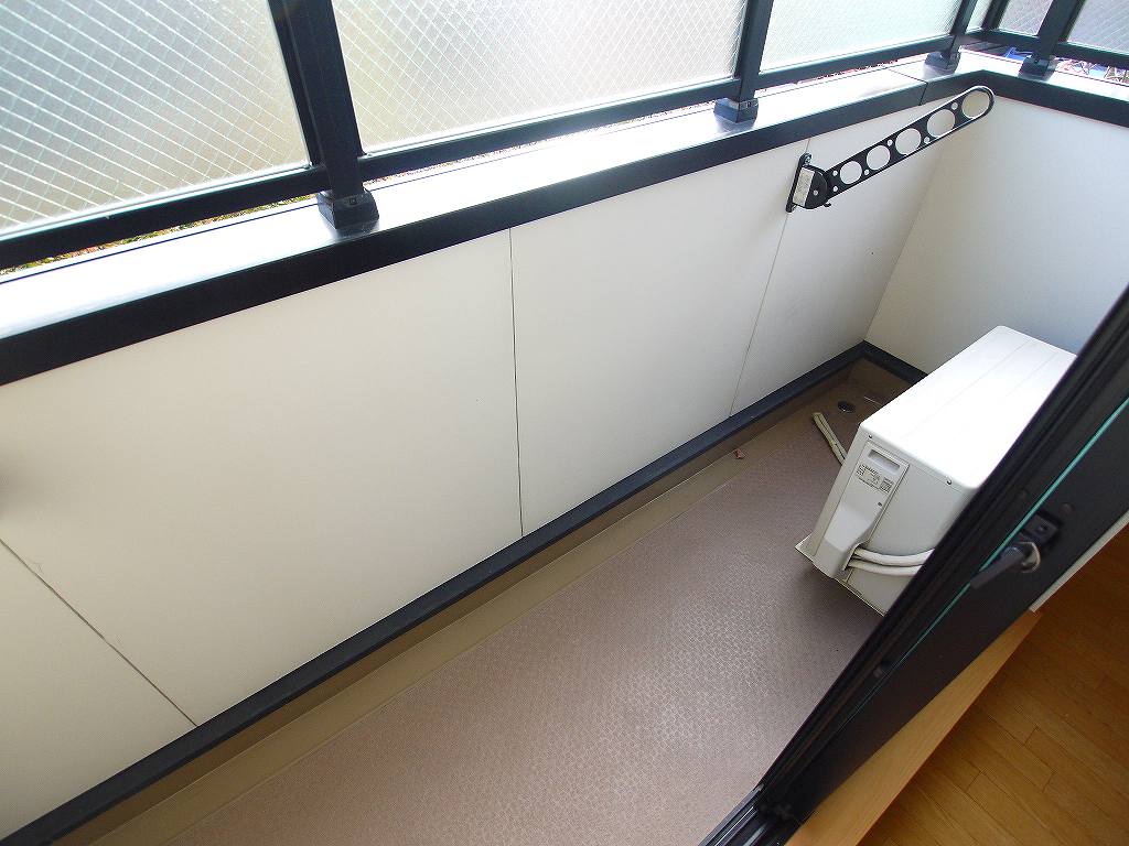 13/22 バルコニー