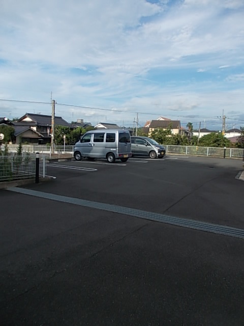 14/20 駐車場