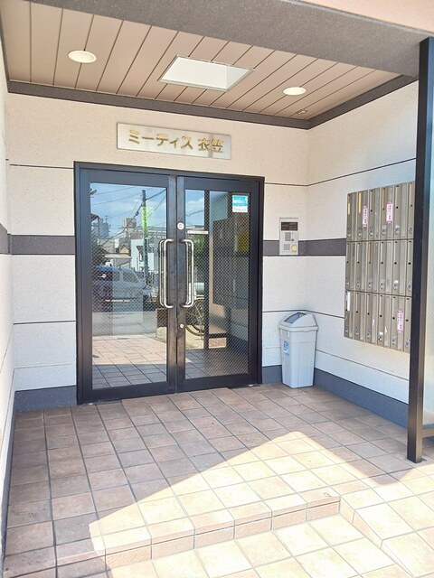 14/20 エントランス