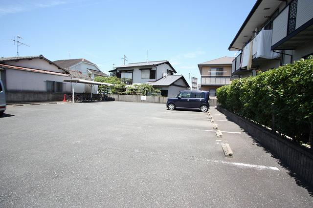 14/20 駐車場