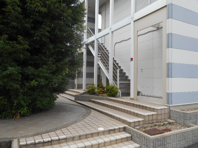 22/30 エントランス