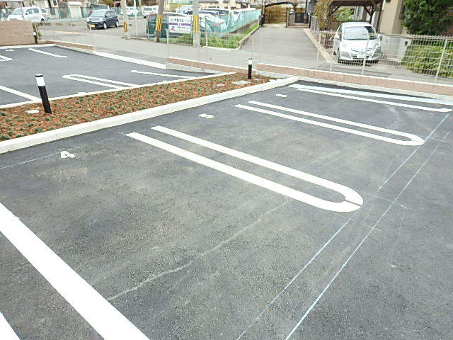 14/20 駐車場