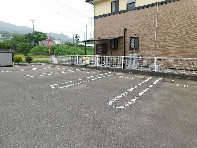 14/20 駐車場