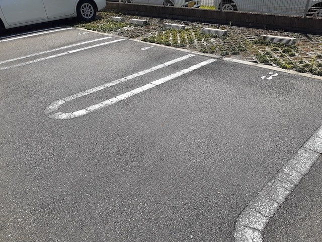 14/20 駐車場