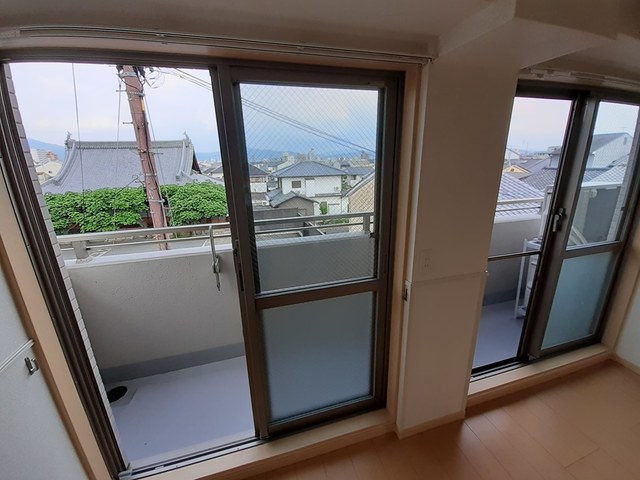 19/28 バルコニー