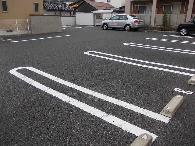 14/20 駐車場