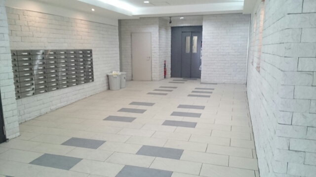 13/20 エントランス