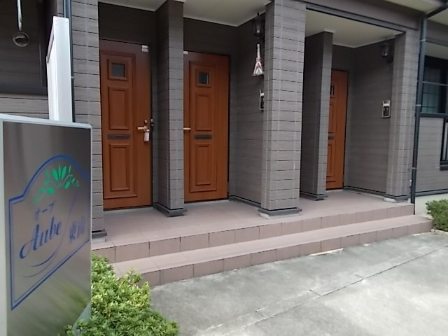 14/20 エントランス