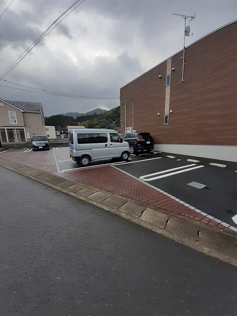 14/20 駐車場