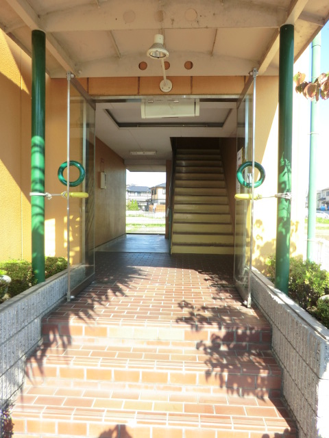 21/28 エントランス