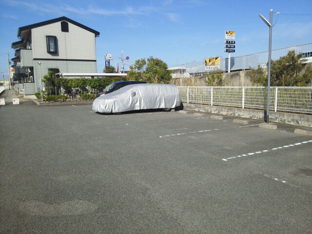 20/26 駐車場