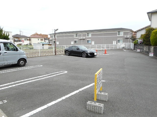 14/20 駐車場