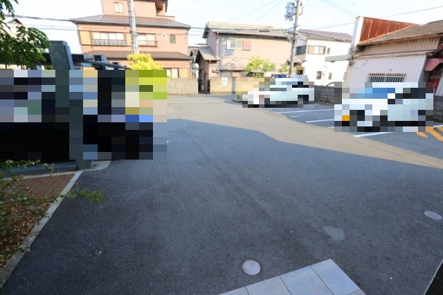 22/26 駐車場