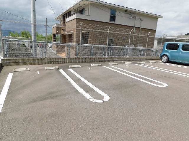 14/20 駐車場