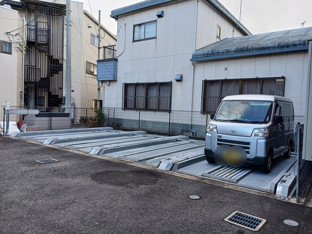 14/20 駐車場