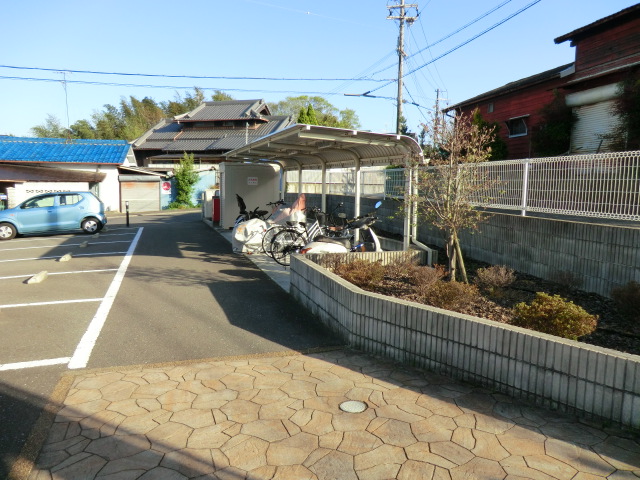 2/3 駐車場