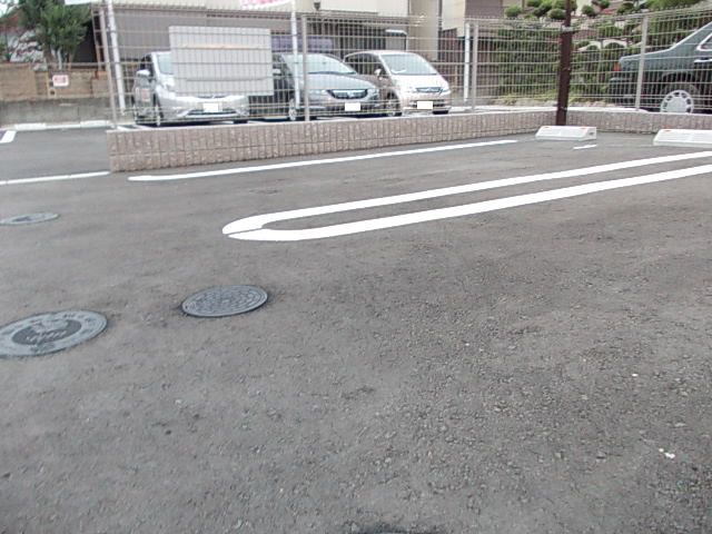 14/20 駐車場