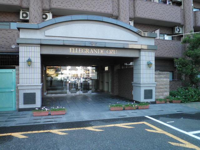 13/19 エントランス