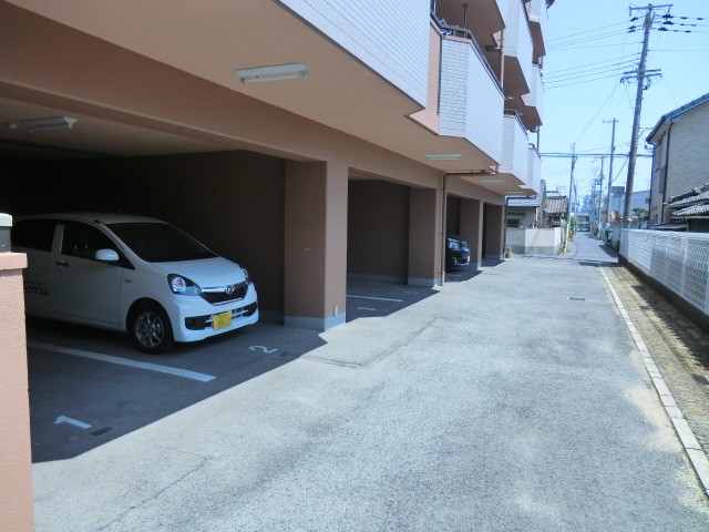 22/29 駐車場
