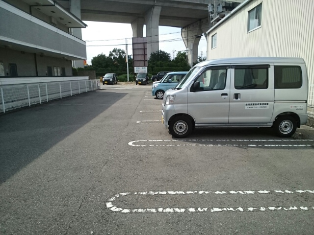 2/8 駐車場