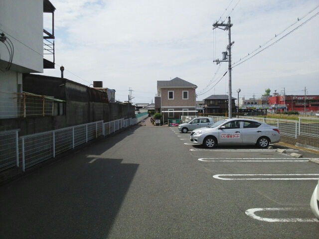14/20 駐車場