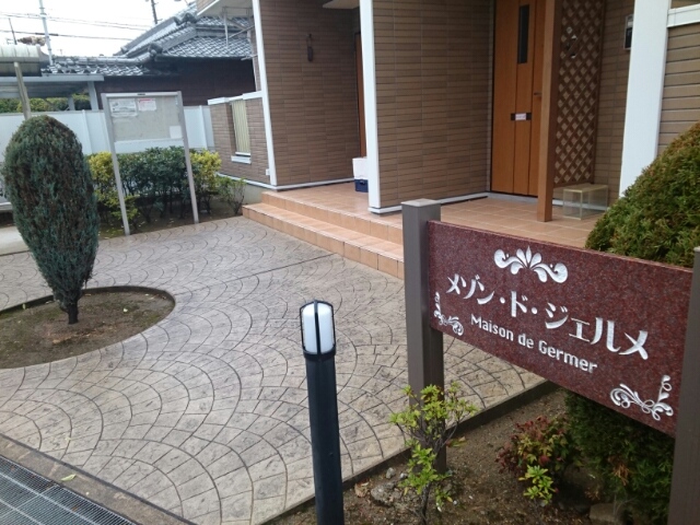 19/26 エントランス