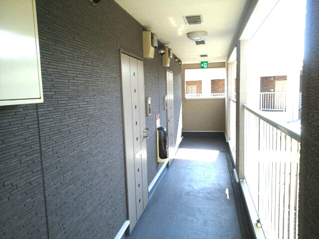 20/26 エントランス