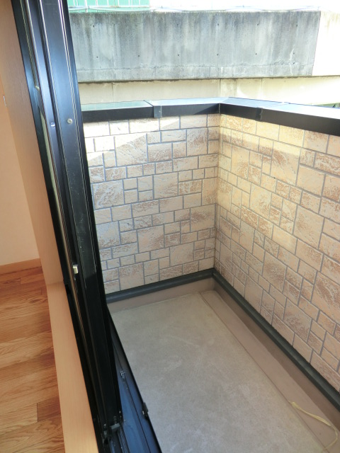 17/27 バルコニー