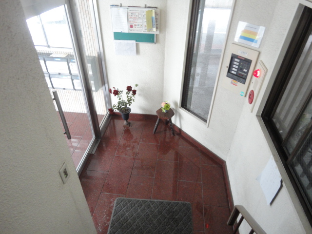 15/21 エントランス