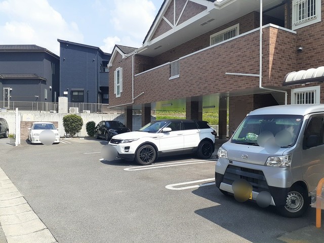 14/20 駐車場