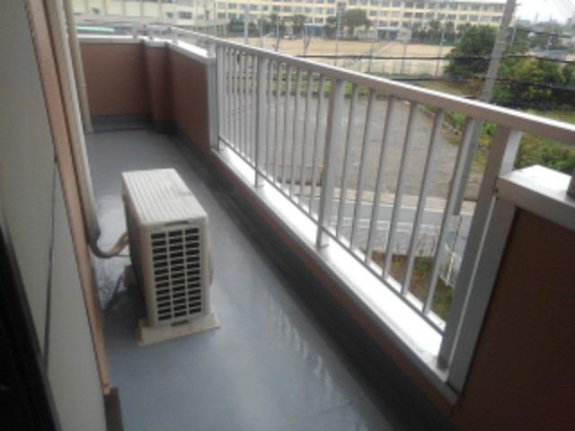 13/20 バルコニー