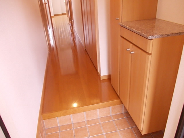 14/20 エントランス