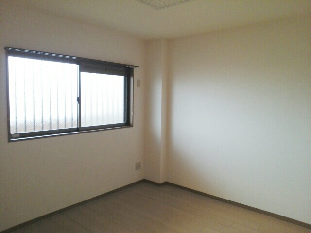 18/28 バルコニー