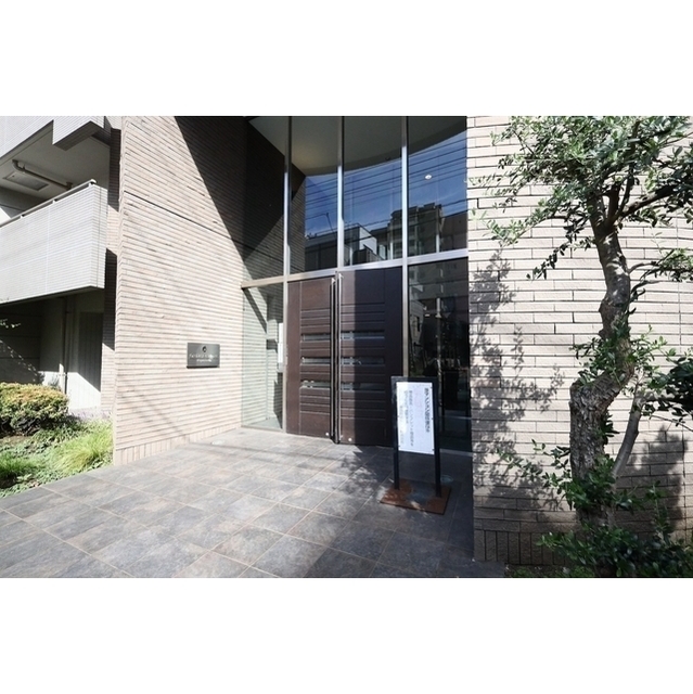 15/21 エントランス