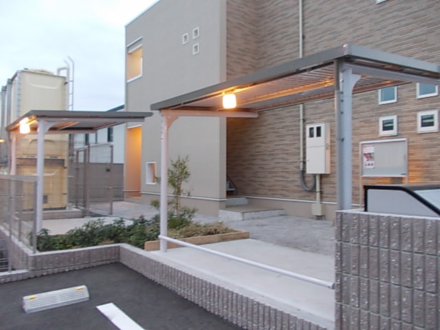 14/20 エントランス