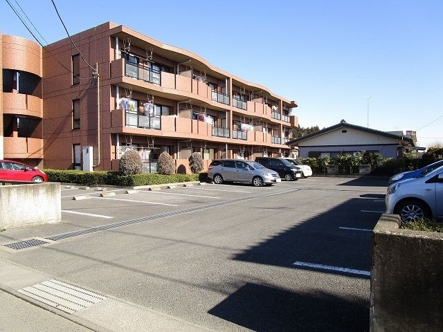 14/20 駐車場