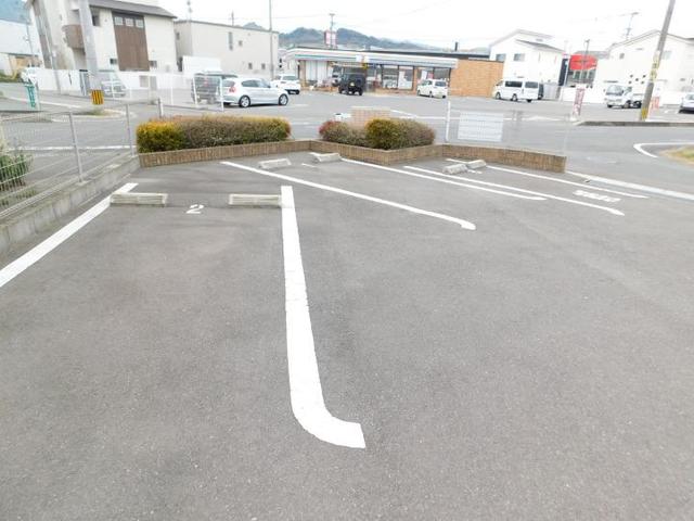 14/20 駐車場