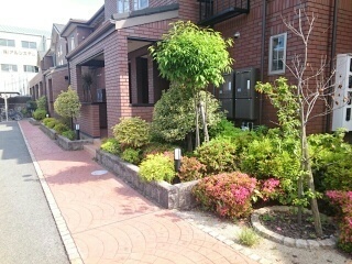 19/26 エントランス