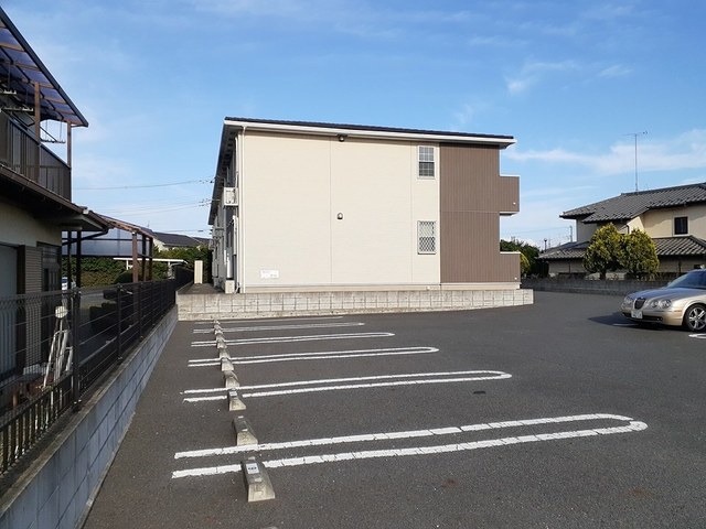 14/20 駐車場