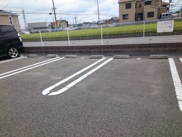 14/20 駐車場